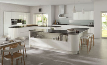 Strada Matte White - Kitchens Stori