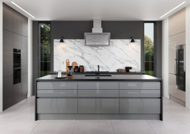 Zola Gloss Cashmere True Handleless- Kitchen Stori