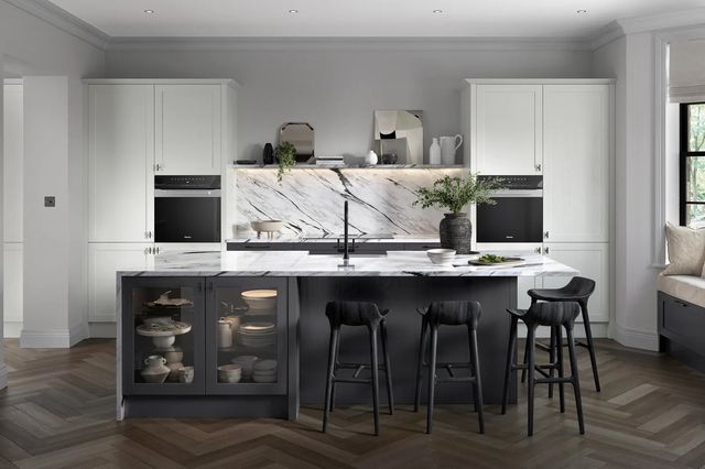 Aldana Handleless kitchen by Stori
