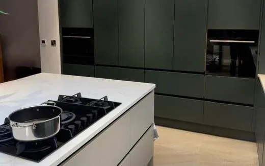 Versa kitchen by Stori