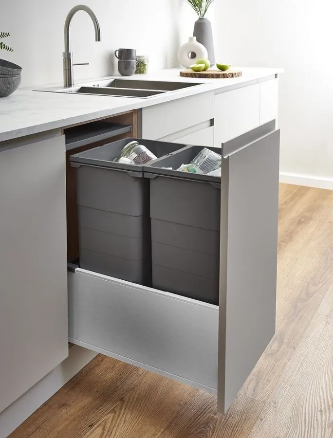LEGRABOX ECO base for 450mm Cabinet, Stainless Steel