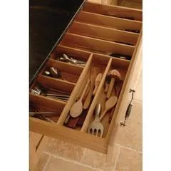 Dovetail oak drawers – Second Nature