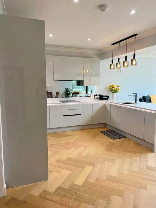 Porter Gloss kitchen, Porter Gloss Dove Grey · Dove Grey