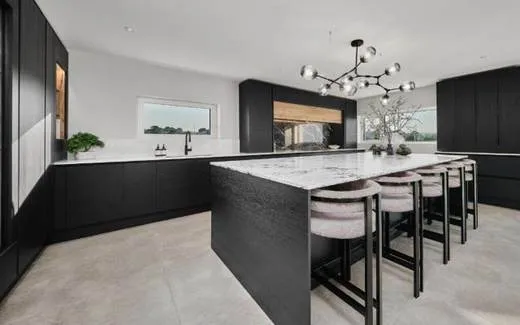 Tavola kitchen, Tavola in Hacienda Black · Hacienda Black