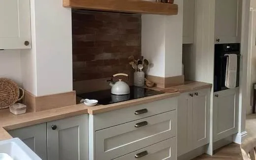 Georgia kitchen, Georgia in Mussel · Mussel