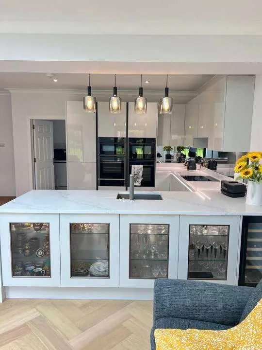 Porter Gloss kitchen, Porter Gloss Dove Grey · Dove Grey
