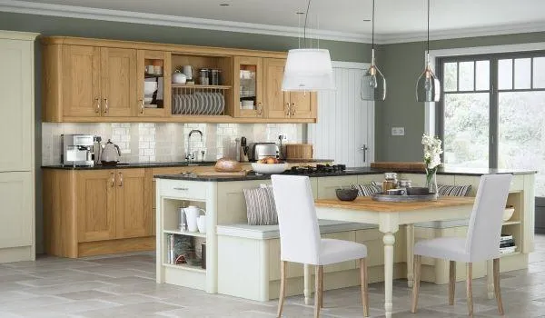Madison kitchen, Light Oak