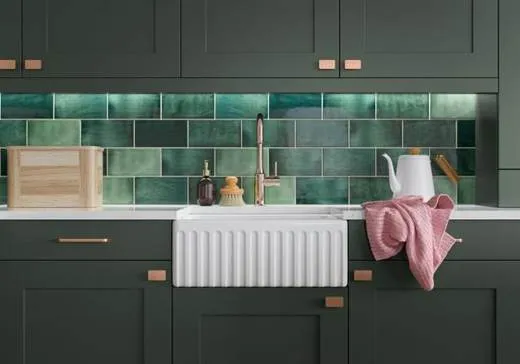 Georgia kitchen, Georgia in Deep Forest · Deep Forest