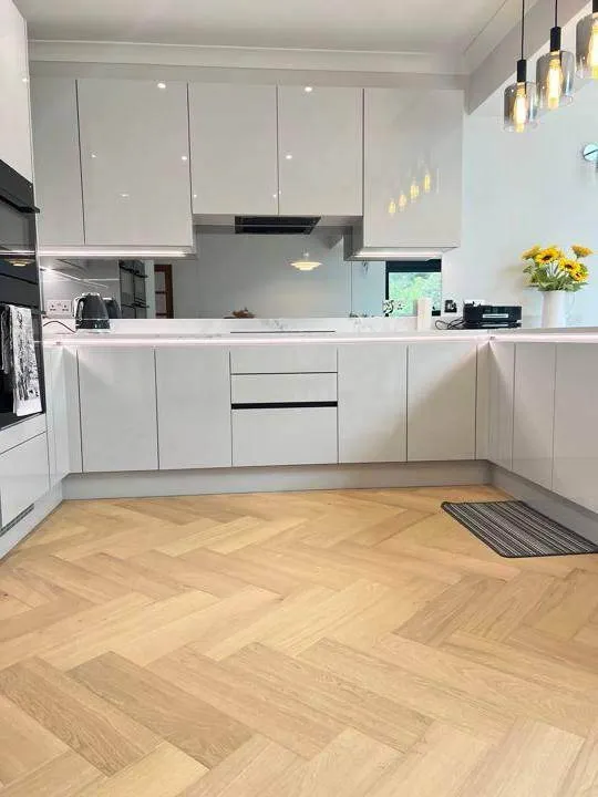Porter Gloss kitchen, Porter Gloss Dove Grey · Dove Grey