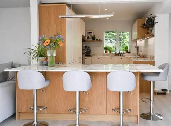 Porter Matt Handleless kitchen, Porter Outline Chalk · Chalk