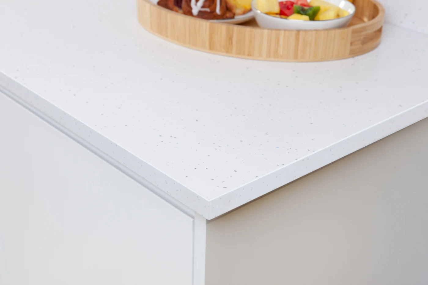 Luxe White Andromeda laminate kitchen worktop