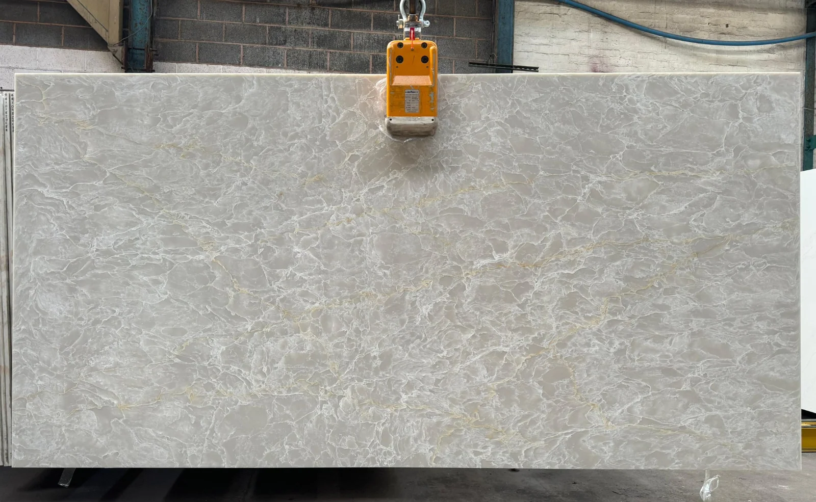 Onyx Crema quartz kitchen worktop