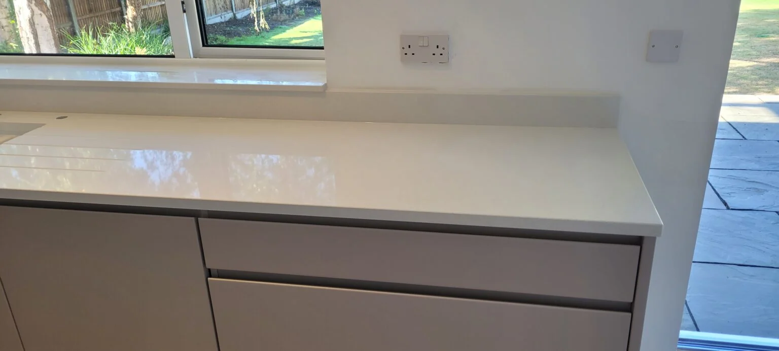 Pacific White quartz kitchen worktop