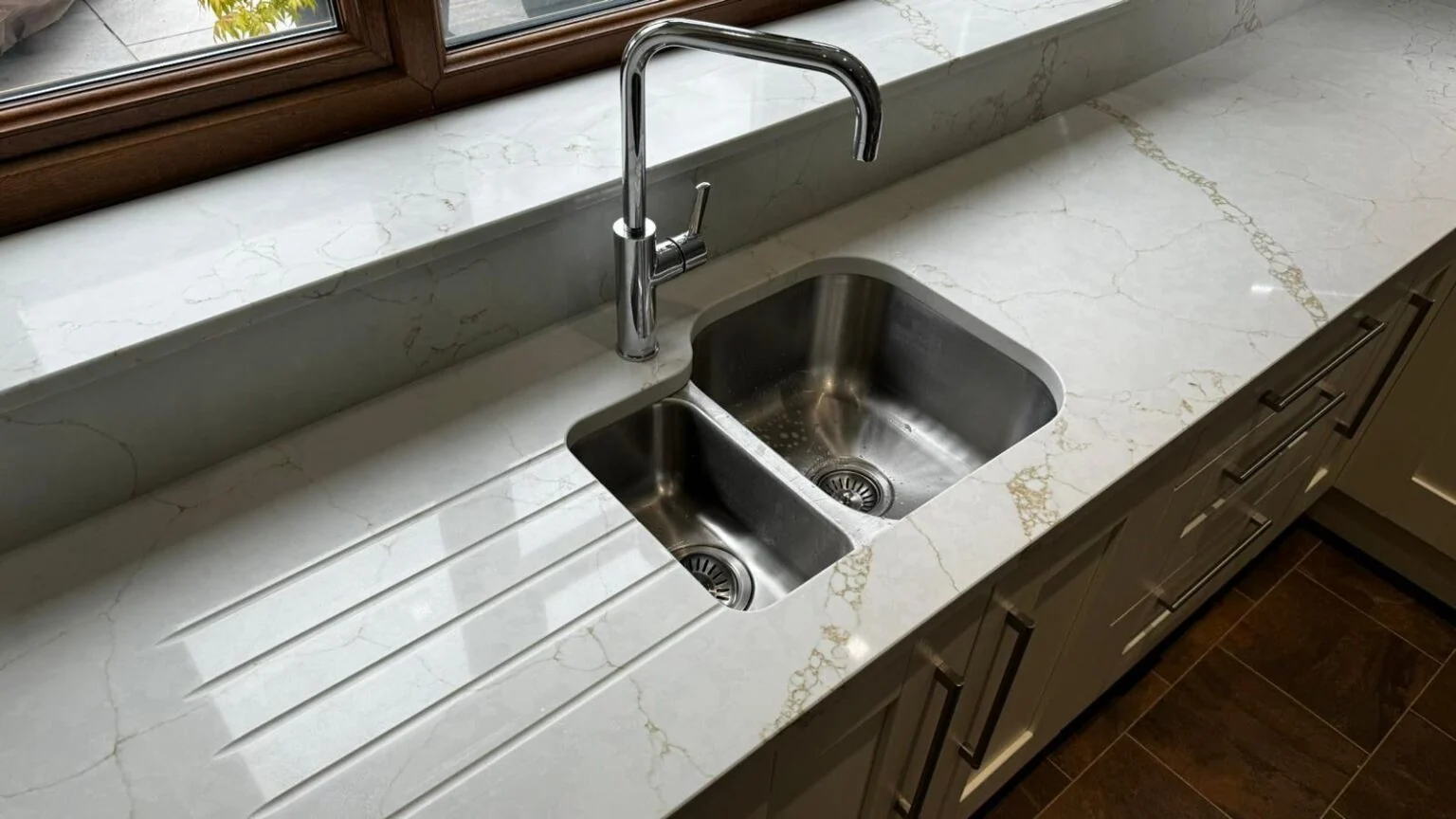 Tuscan Gold quartz kitchen worktop
