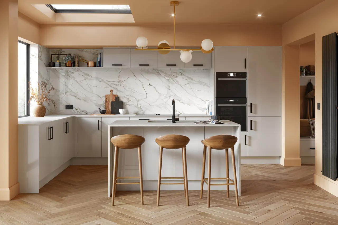 Zurfiz in Supergloss Light Grey kitchen